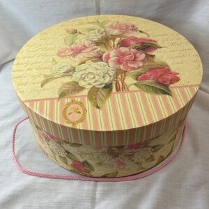 Floral Hat Box Decorative Storage Keepsake Round Flower Print